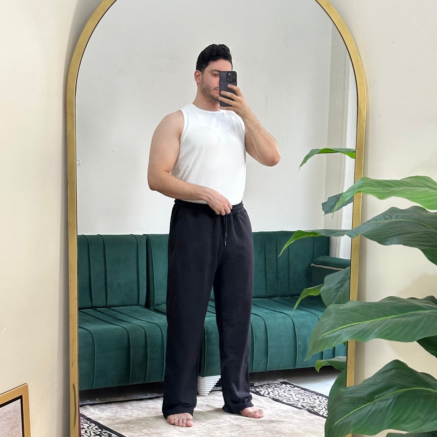 BLACK OVERSIZED SWEATPANTS