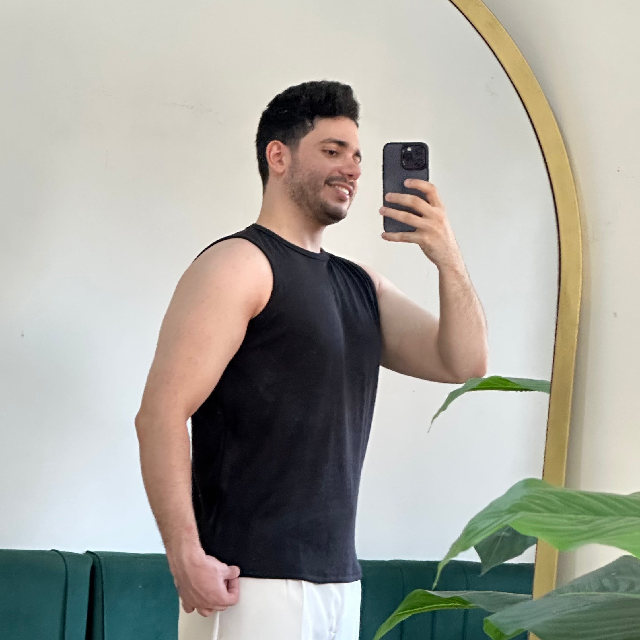 BLACK TANK TOP