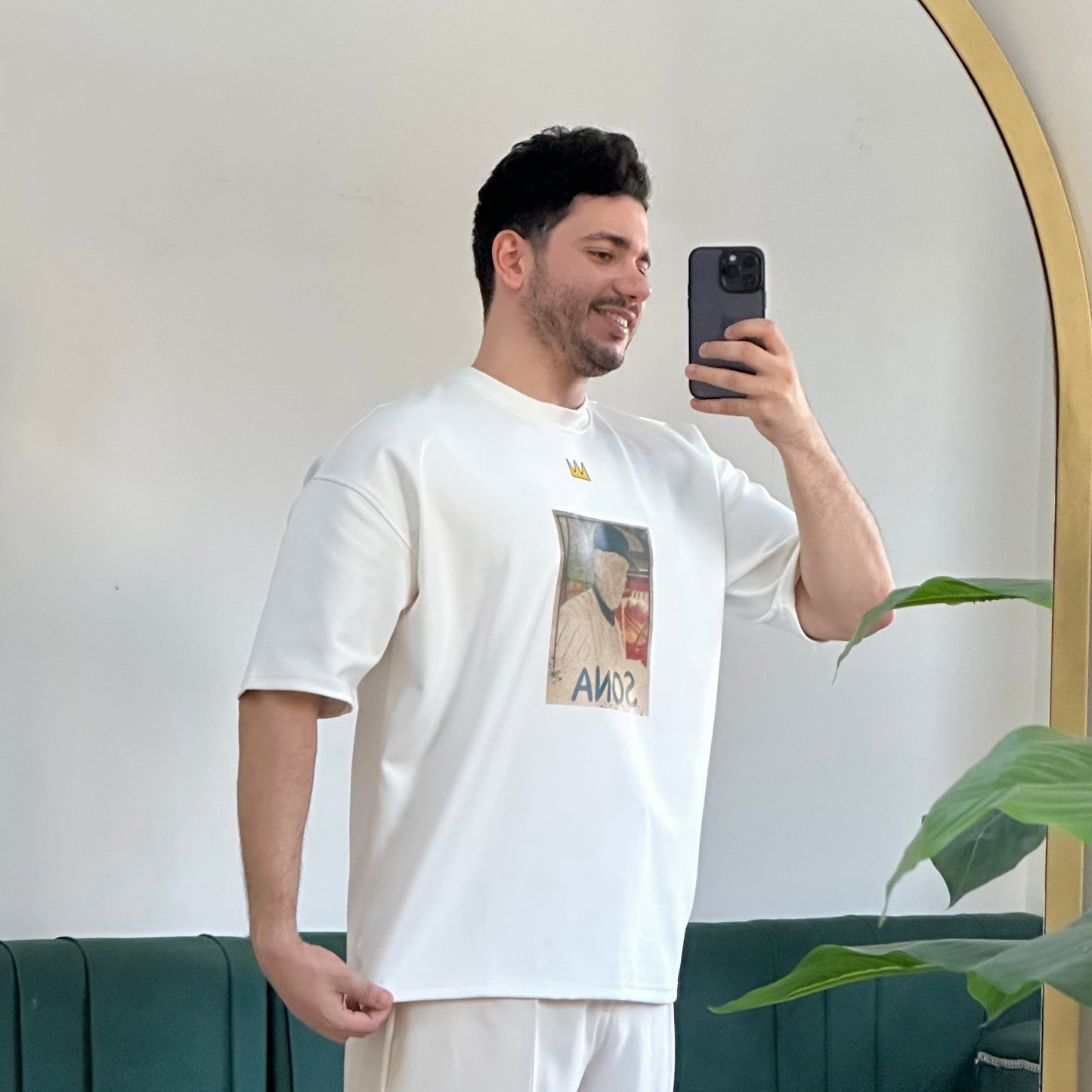 WHITE OVERSIZED  T-SHIRT