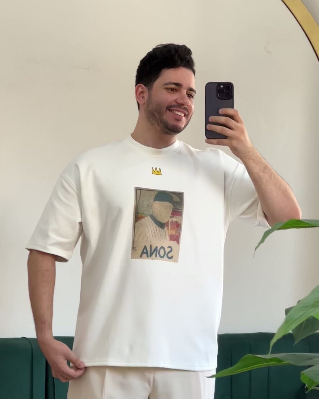 WHITE OVERSIZED  T-SHIRT