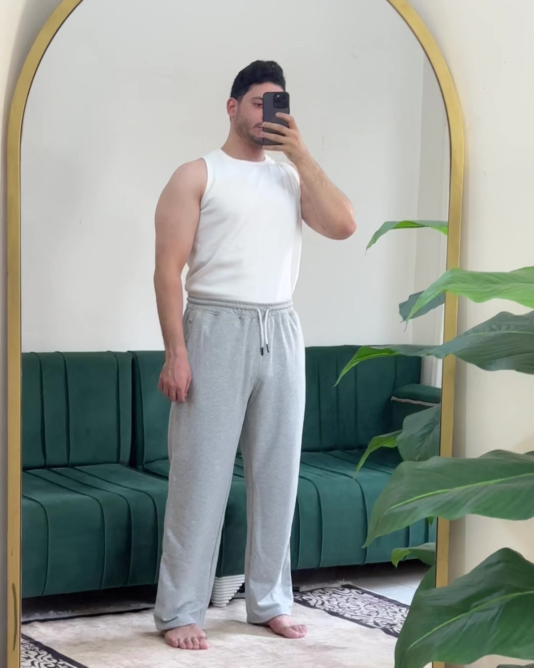 SILVER OVERSIZED SWEATPANTS